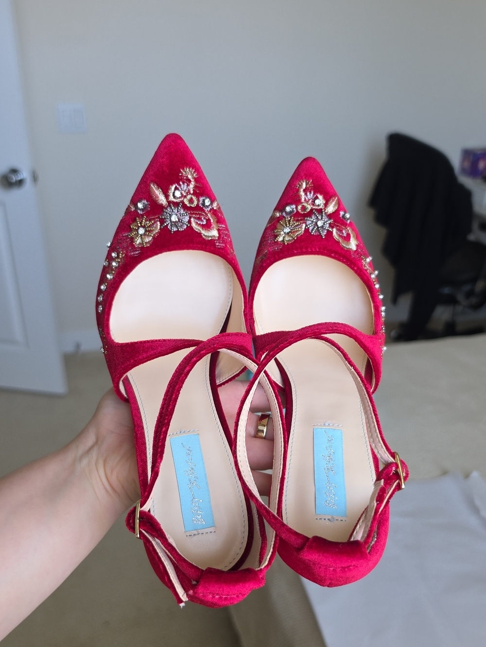 Betsey Johnson Skye Burgundy Red Velvet Heels Size 9.5 Red Wedding Heels - Picture 6 of 13